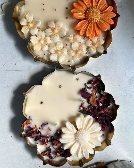 Lotus Urli Floral Scented Candle with Rose Petals – 4.5 Inch Handcrafted Soy Wax Candle for Home Décor & Gifting | 3V6001